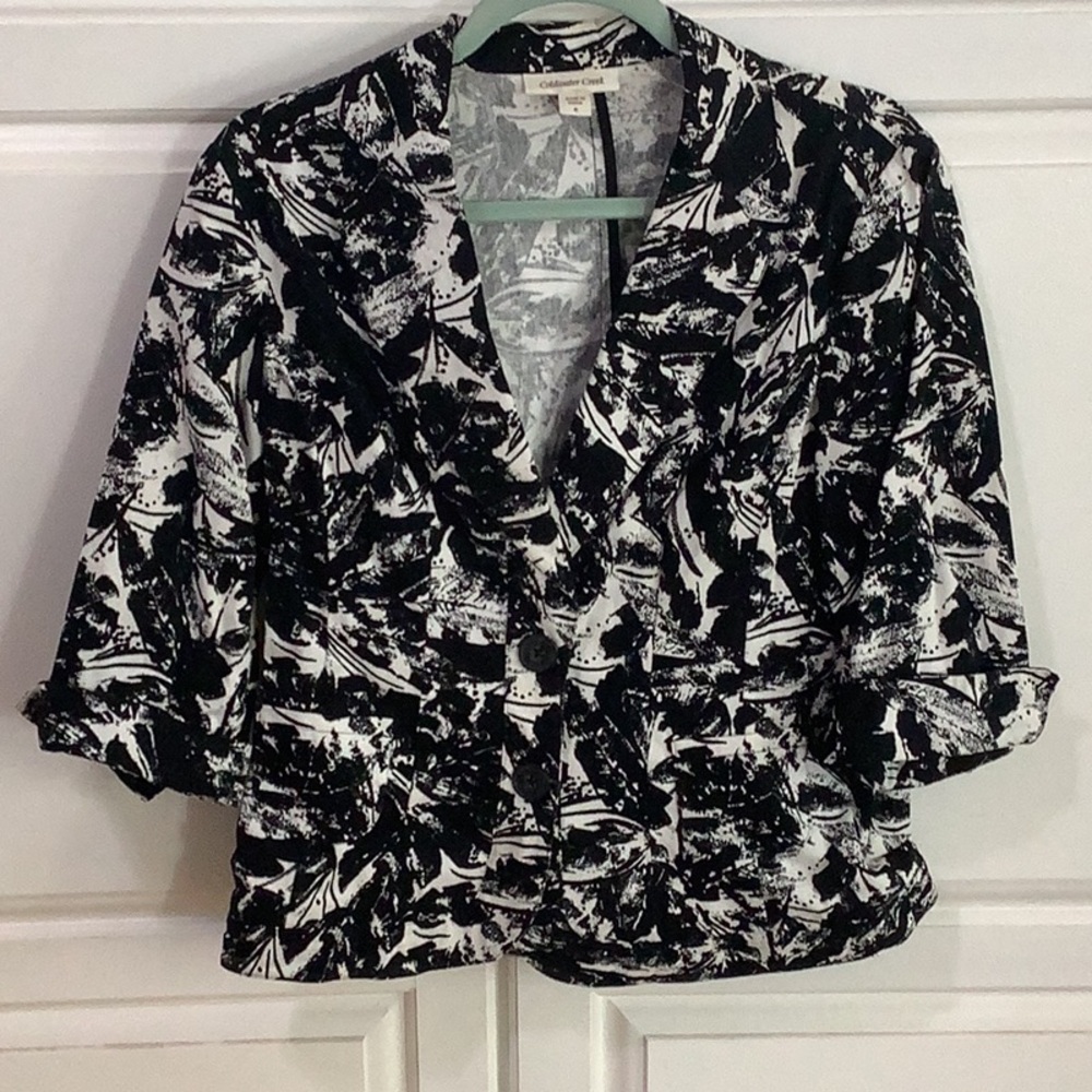 Coldwater Creek cotton blazer. 3/4 sleeves